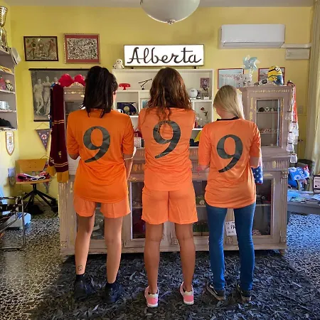 Il 9 Szálloda Camaiore