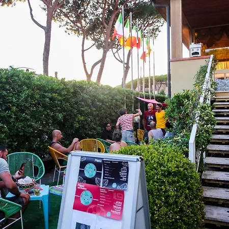 Szálloda Il 9 Camaiore