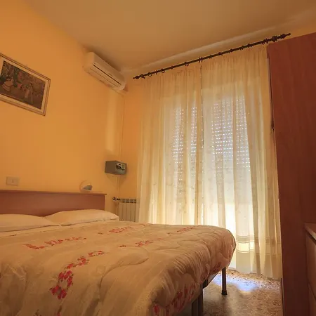 Szálloda Il 9 Camaiore