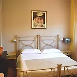 Hotell Il 9 3*